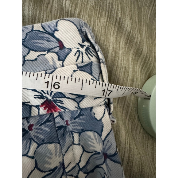 Gap Blue & White Floral High Waist Shorts Size 10 - Picture 6 of 8